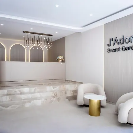 In Jadore Secret Garden アパート *